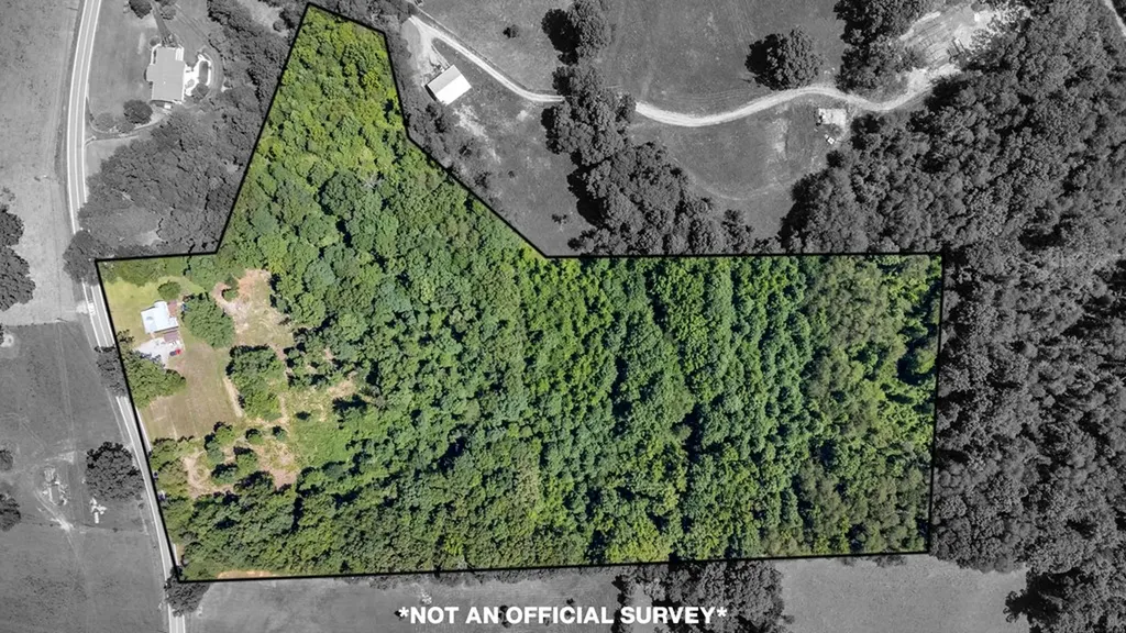 13593 Old Kentucky Road Sparta TN 38583