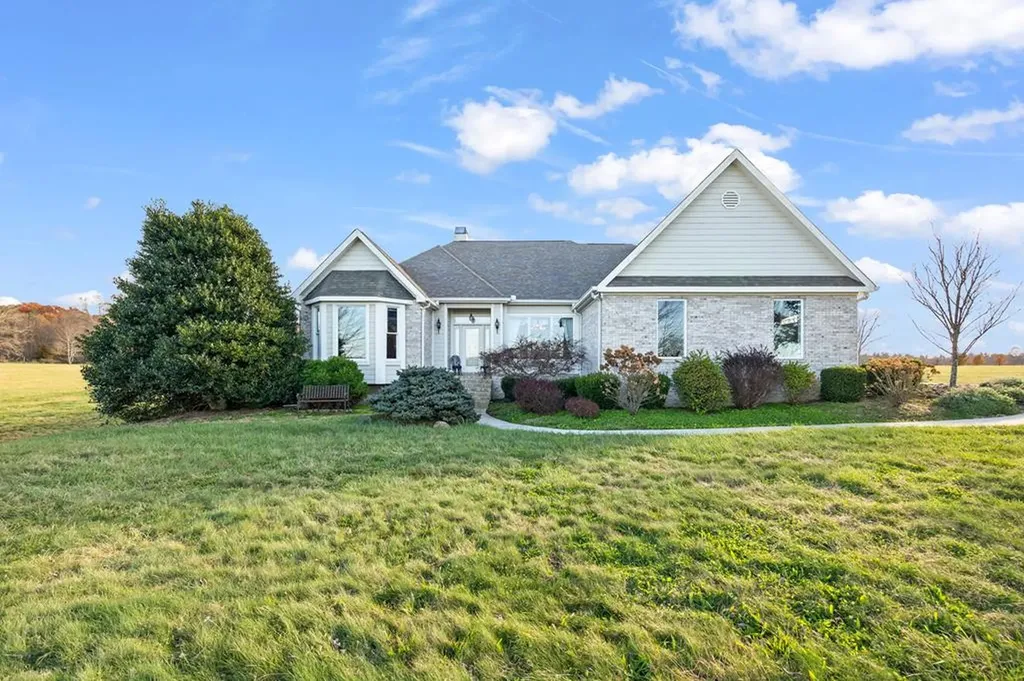 135 Austin Lane Deer Lodge TN 37726