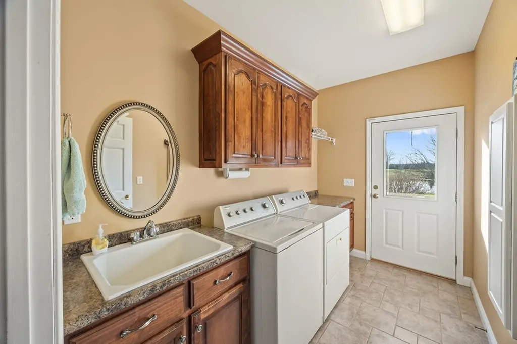 135 Austin Lane Deer Lodge TN 37726