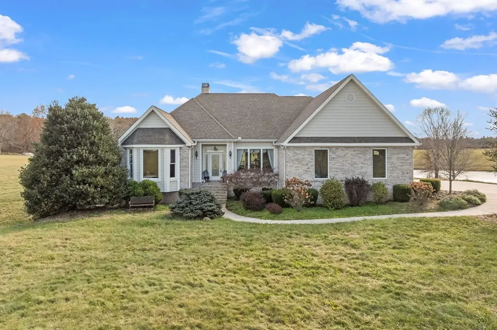 135 Austin Lane Deer Lodge TN 37726