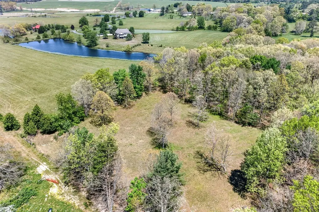 135 Austin Lane Deer Lodge TN 37726