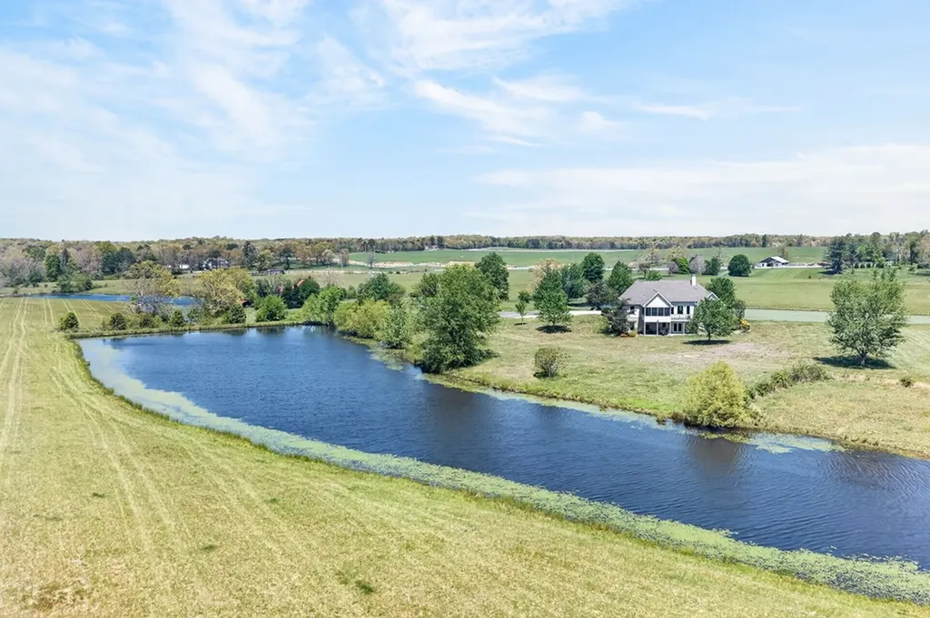 135 Austin Lane Deer Lodge TN 37726