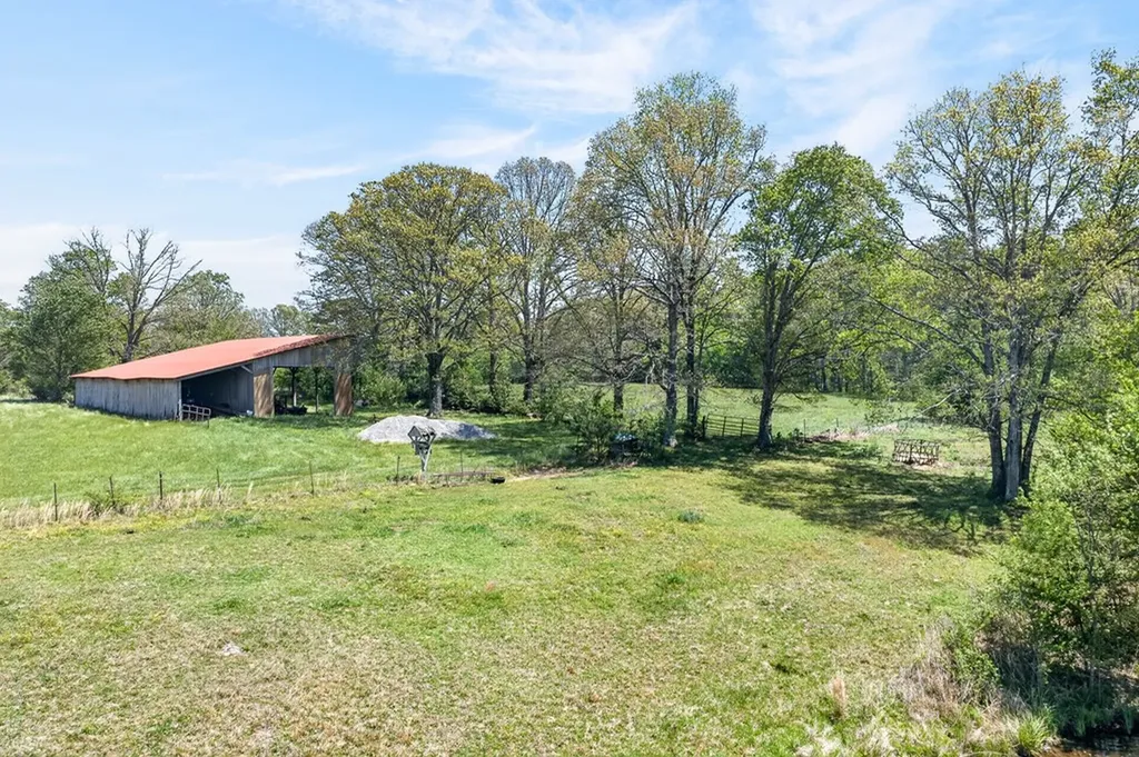 135 Austin Lane Deer Lodge TN 37726