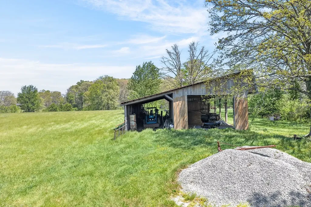 135 Austin Lane Deer Lodge TN 37726