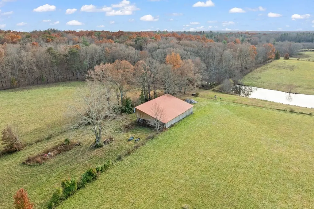 135 Austin Lane Deer Lodge TN 37726