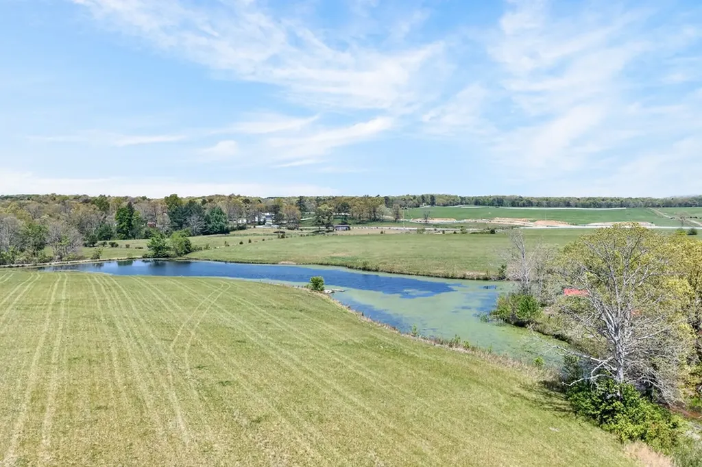 135 Austin Lane Deer Lodge TN 37726