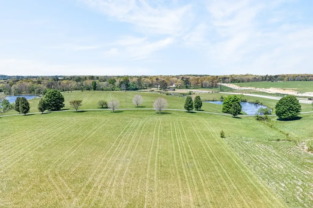 135 Austin Lane Deer Lodge TN 37726