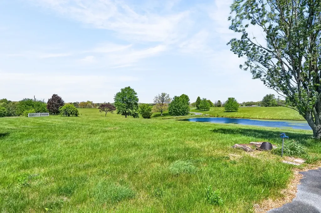 135 Austin Lane Deer Lodge TN 37726