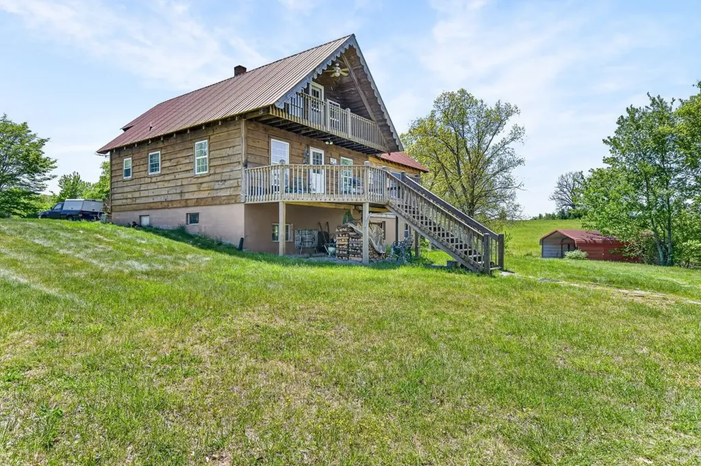 135 Austin Lane Deer Lodge TN 37726