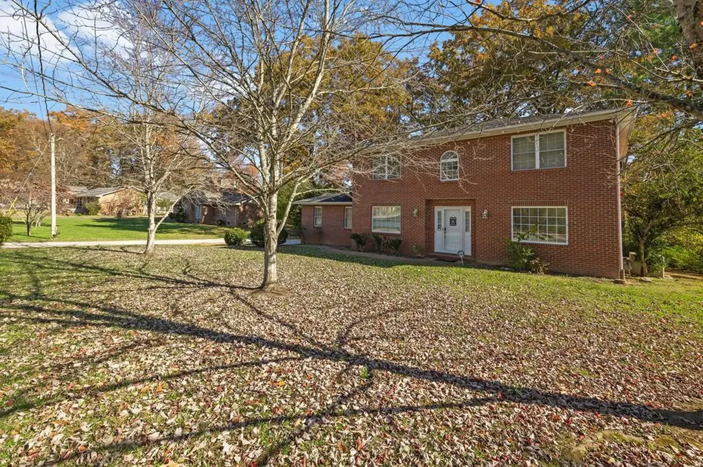 1105 Walton Lane Cookeville TN 38501