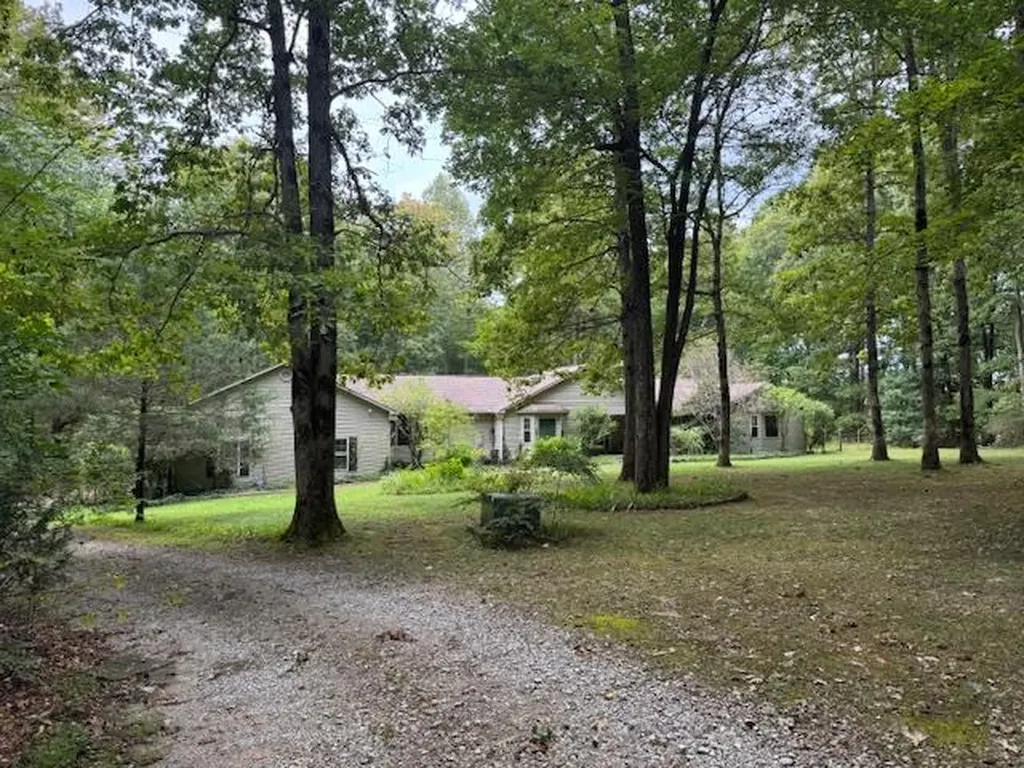 2025 Old Bon Air Road Sparta TN 38583
