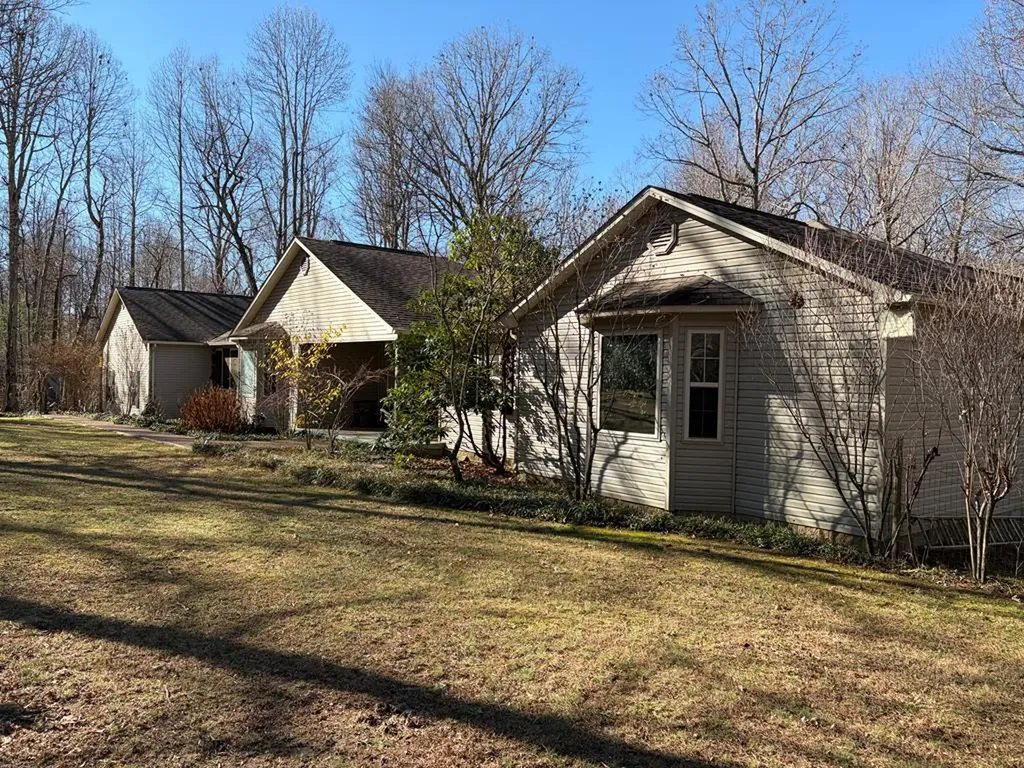 2025 Old Bon Air Road Sparta TN 38583