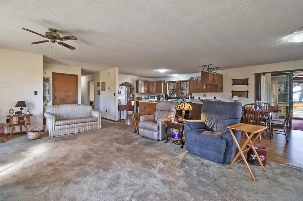 370 Red Brush Drive Crossville TN 38555