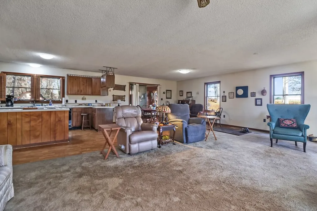 370 Red Brush Drive Crossville TN 38555