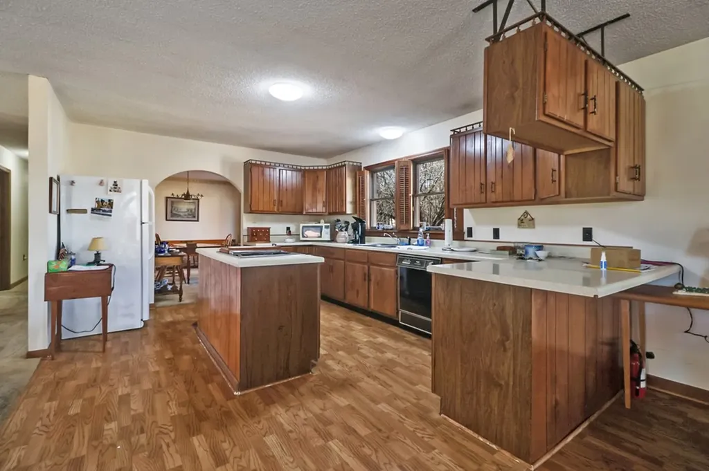 370 Red Brush Drive Crossville TN 38555