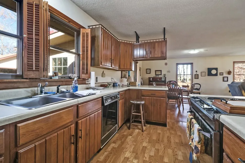 370 Red Brush Drive Crossville TN 38555