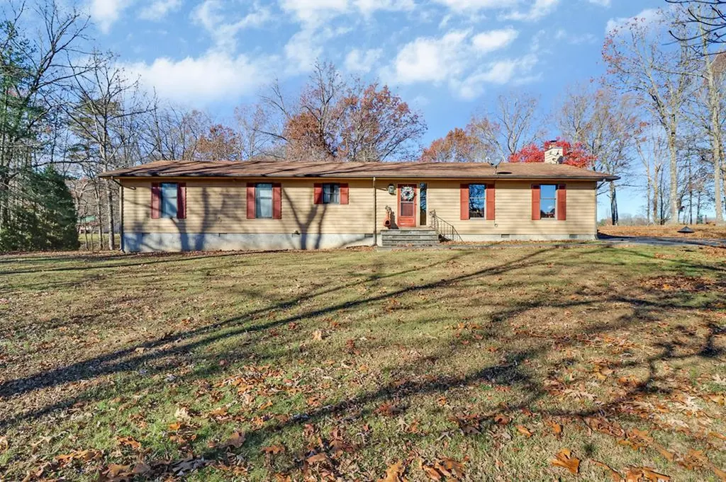 370 Red Brush Drive Crossville TN 38555