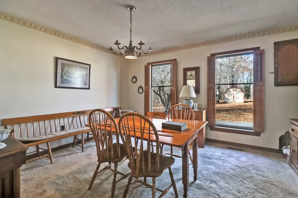 370 Red Brush Drive Crossville TN 38555