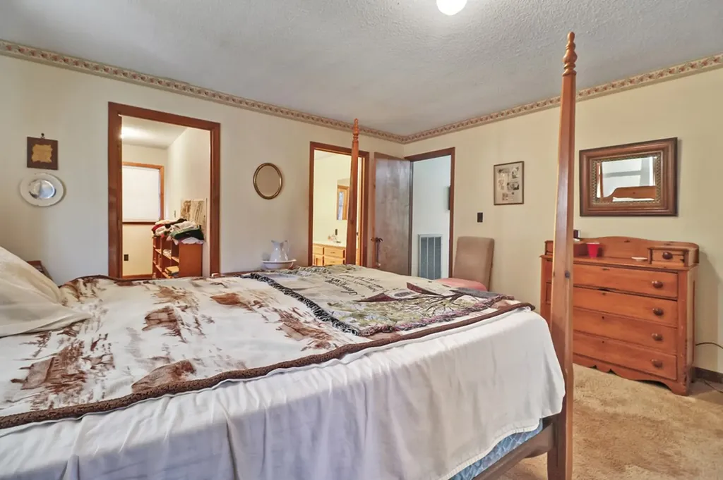 370 Red Brush Drive Crossville TN 38555