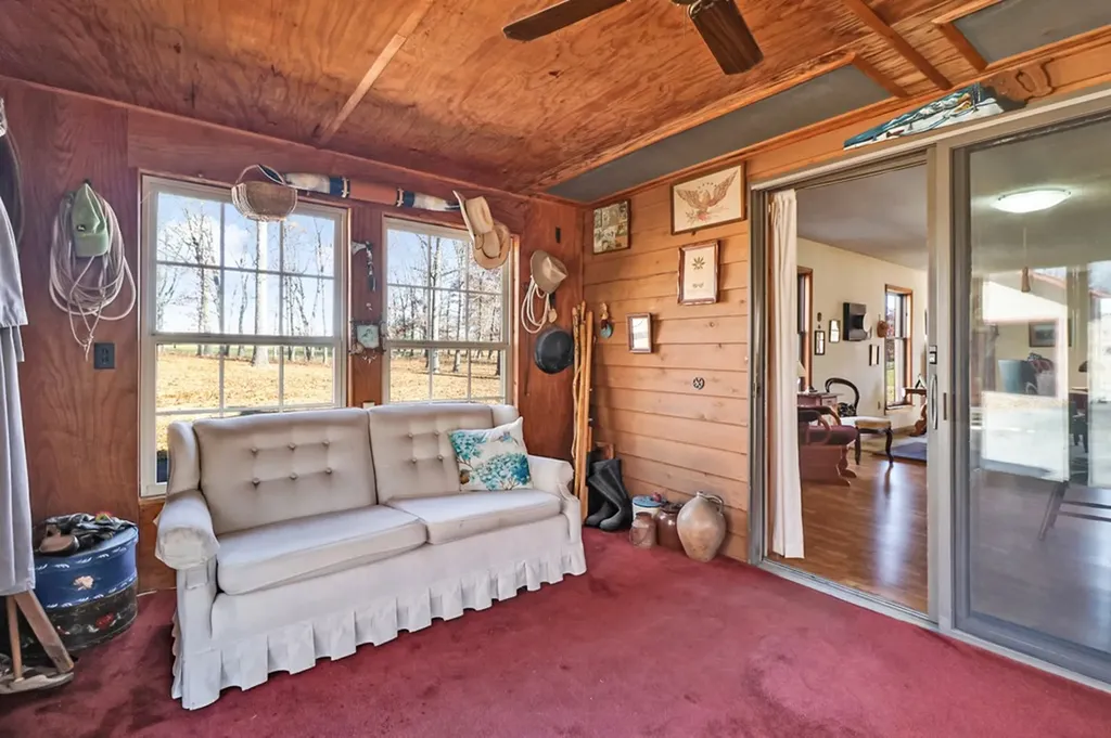 370 Red Brush Drive Crossville TN 38555