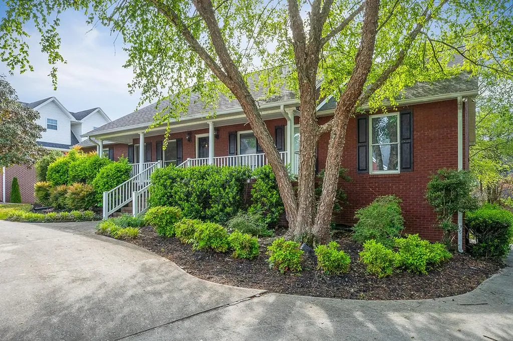 1325 Bridle Path Cookeville TN 38501