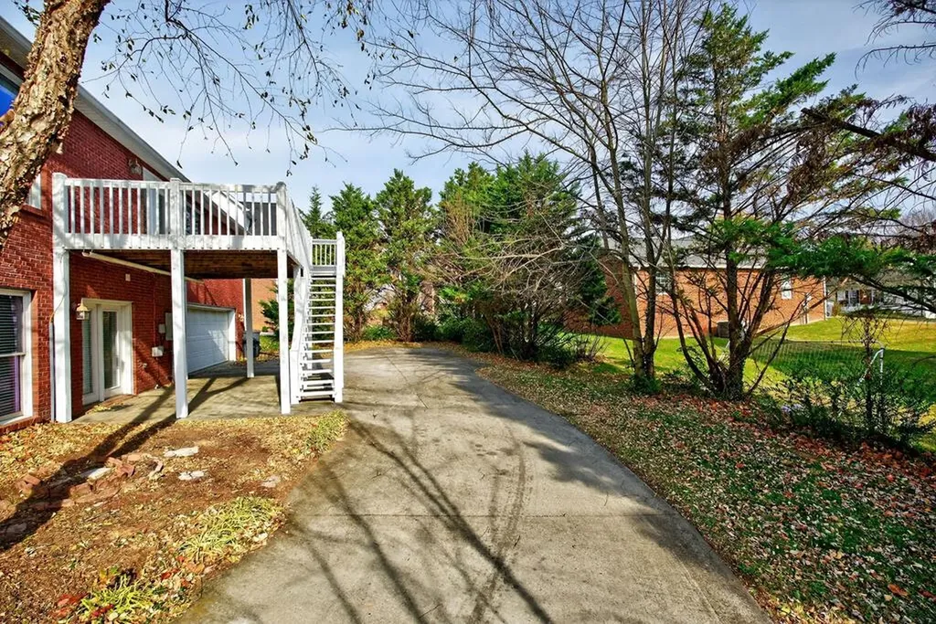 1325 Bridle Path Cookeville TN 38501