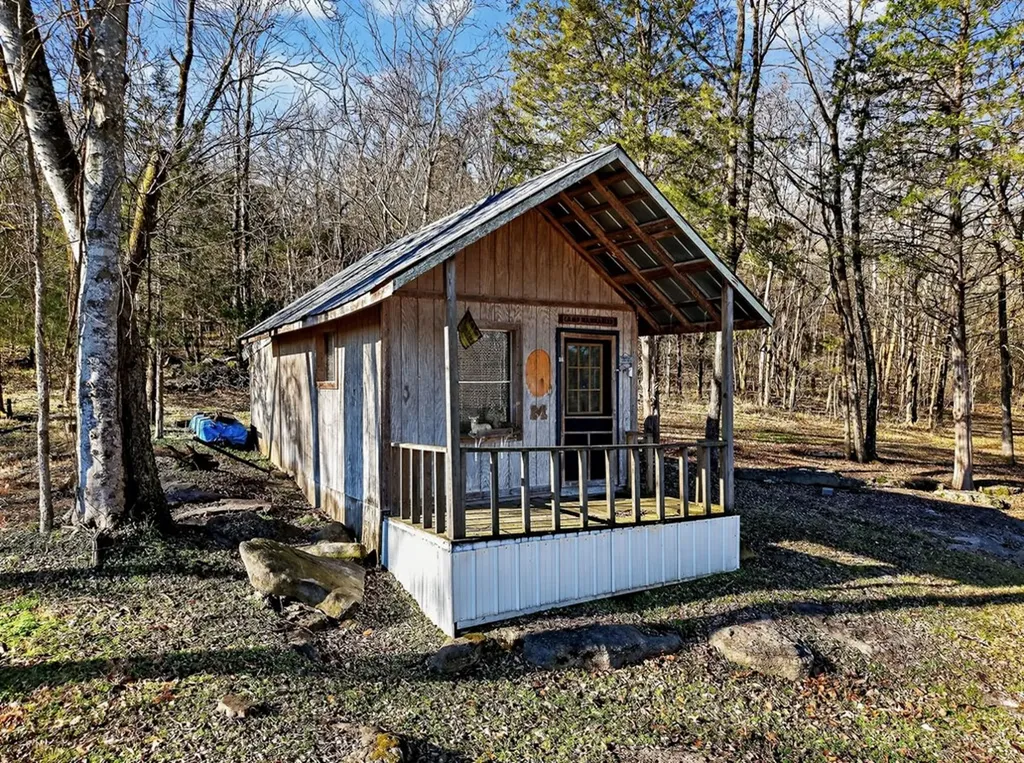 156 Spalding Bell Lane Gainesboro TN 38562