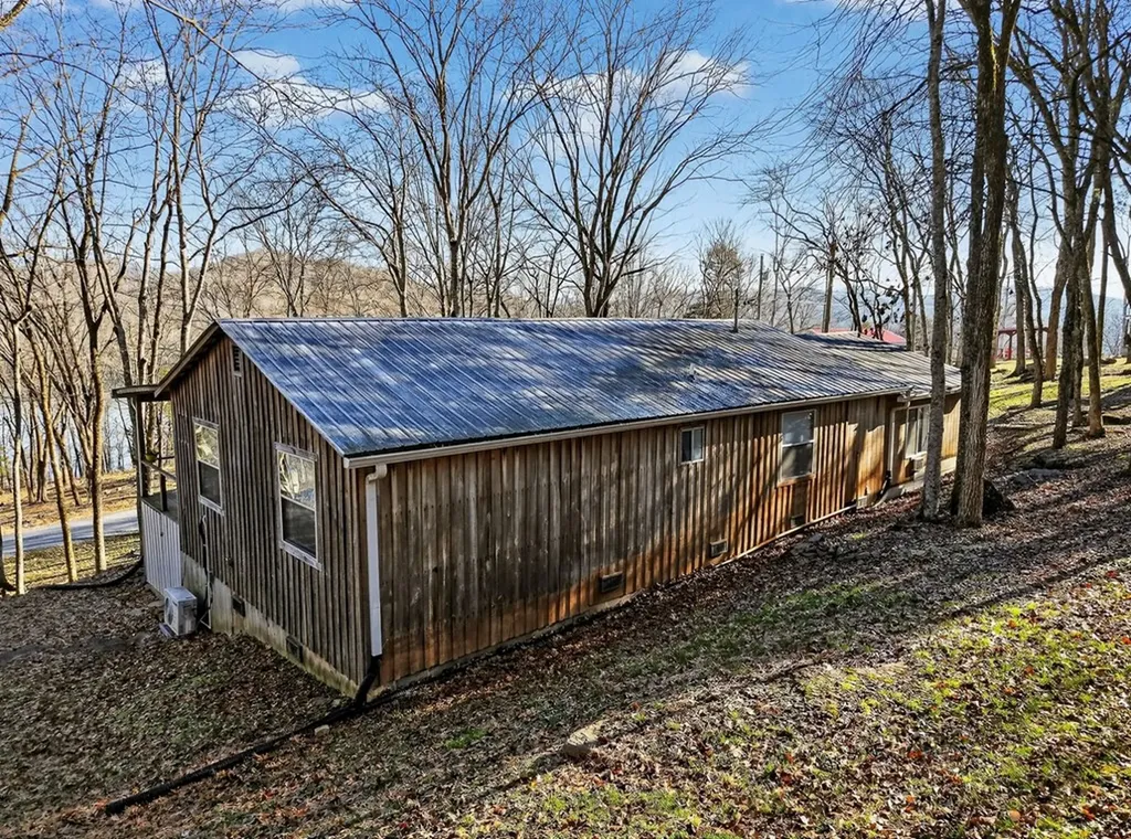 156 Spalding Bell Lane Gainesboro TN 38562