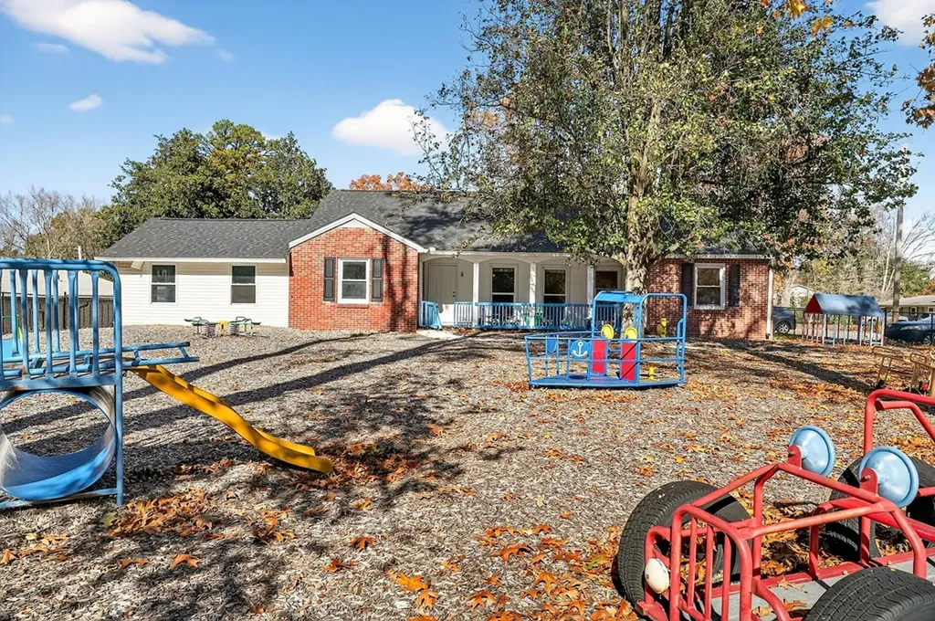 520 E 10th Street Cookeville TN 38501