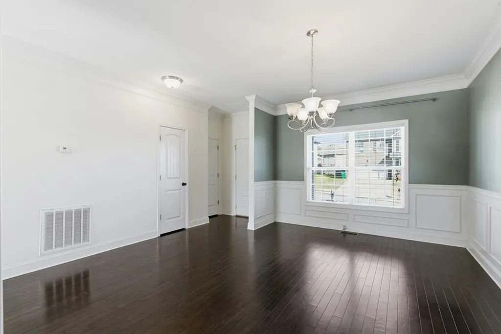 1912 Mahogany Wood Trail Knoxville TN 37920