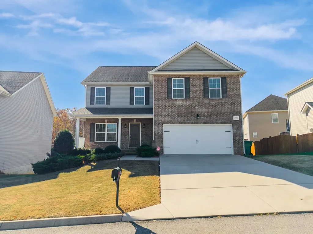 1912 Mahogany Wood Trail Knoxville TN 37920