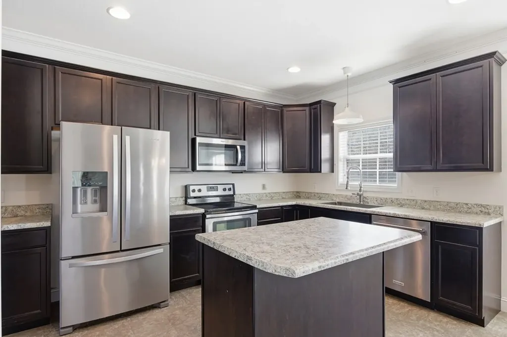 1912 Mahogany Wood Trail Knoxville TN 37920