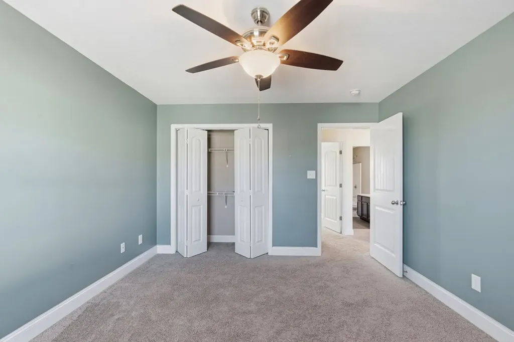 1912 Mahogany Wood Trail Knoxville TN 37920