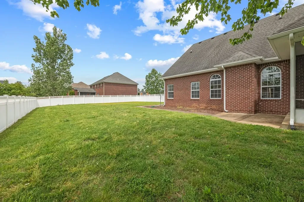 2651 James Edmon Court Murfreesboro TN 37129