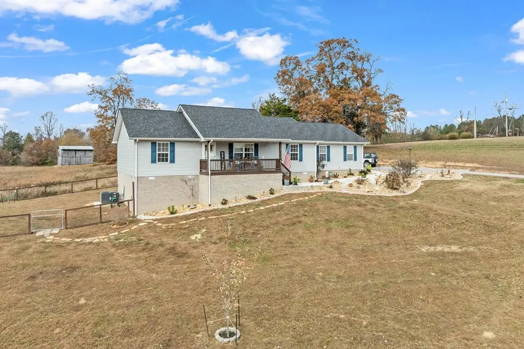 1909 Alex Lane Cookeville TN 38506