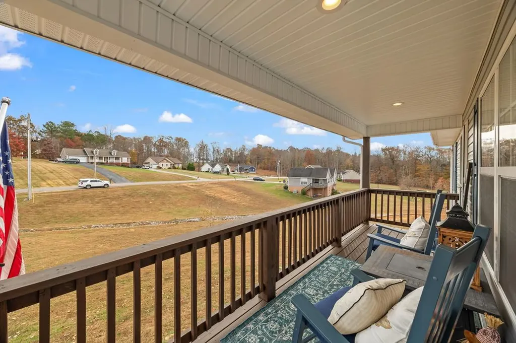 1909 Alex Lane Cookeville TN 38506