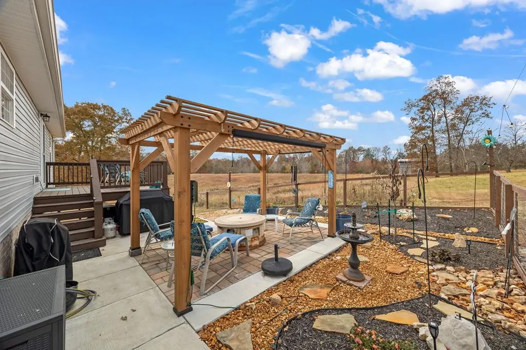 1909 Alex Lane Cookeville TN 38506