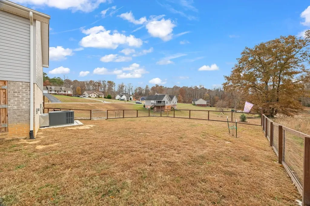 1909 Alex Lane Cookeville TN 38506