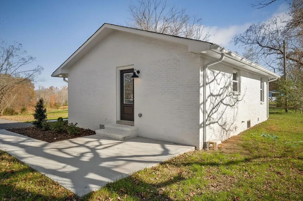 5730 Martin Creek Road Bloomington Springs TN 38545