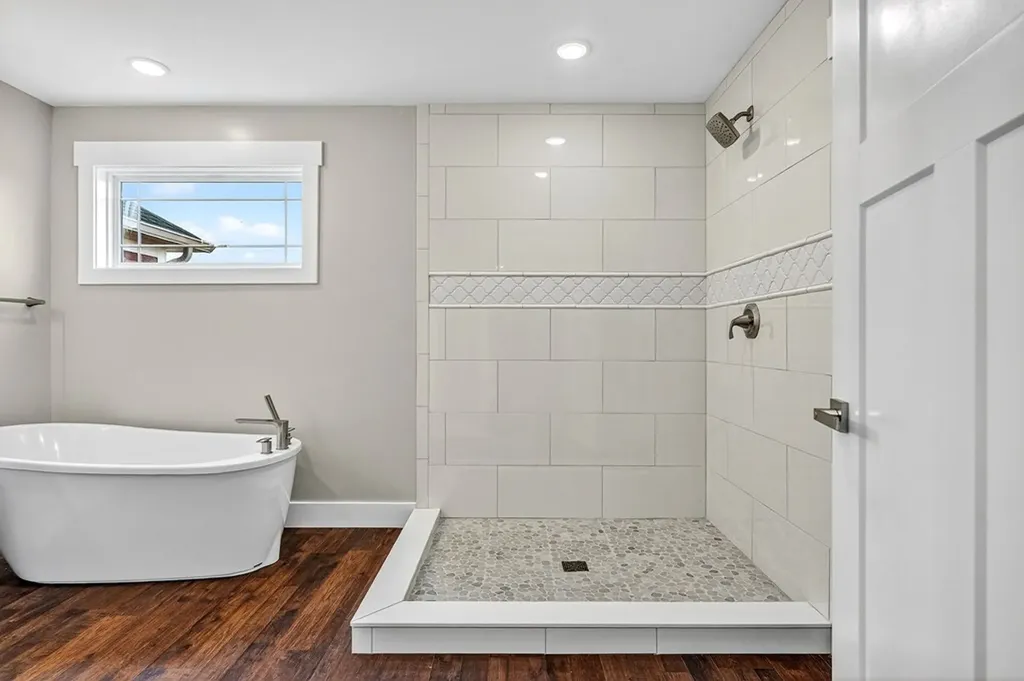 196 Dairy Barn Sparta TN 38583