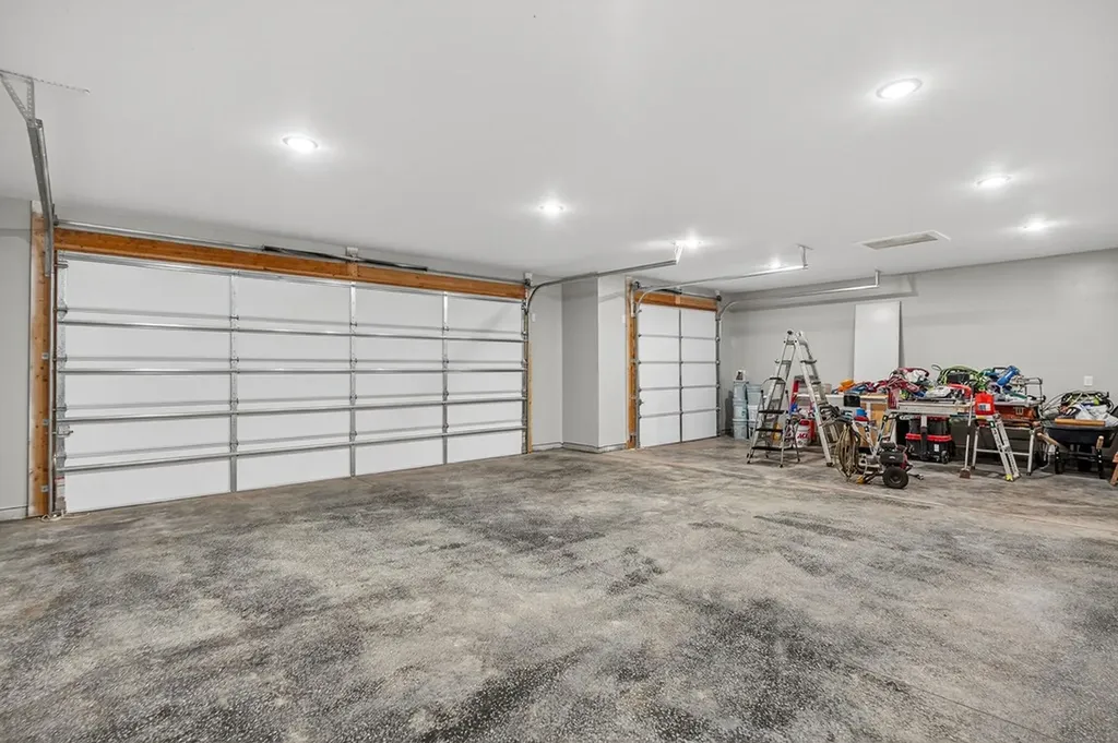 196 Dairy Barn Sparta TN 38583