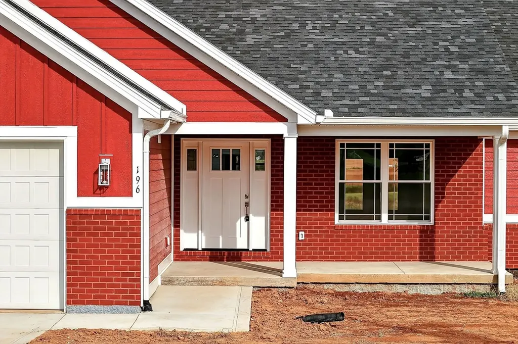 196 Dairy Barn Sparta TN 38583