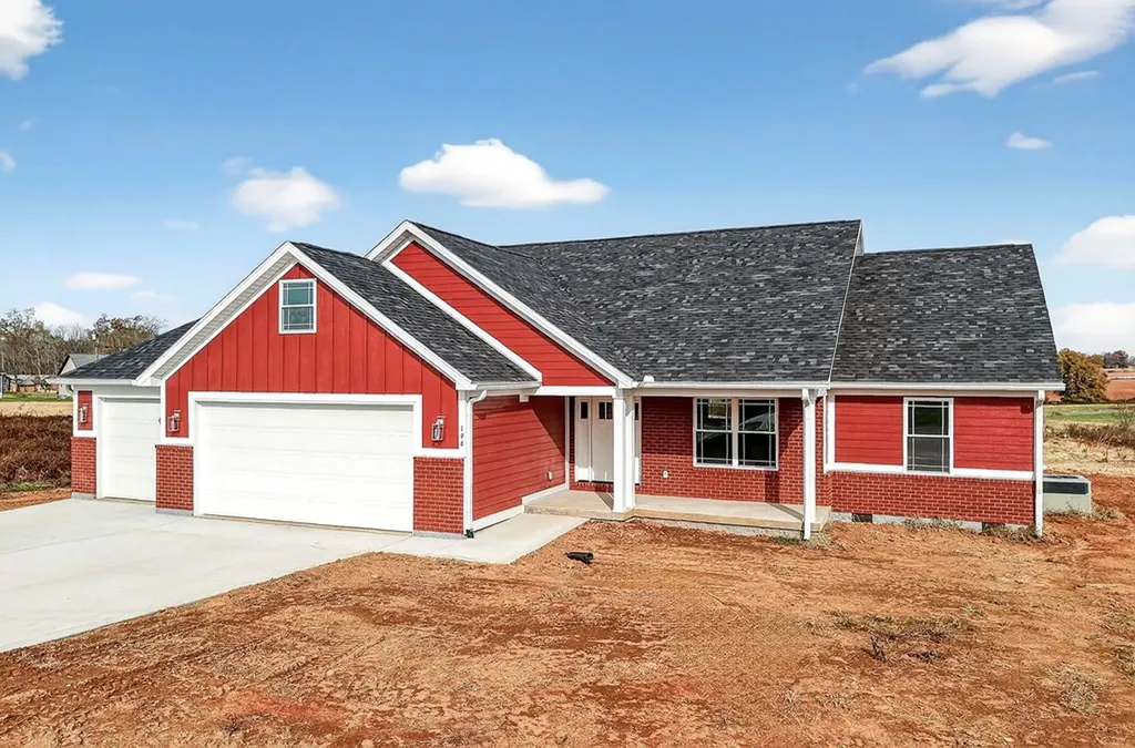 196 Dairy Barn Sparta TN 38583