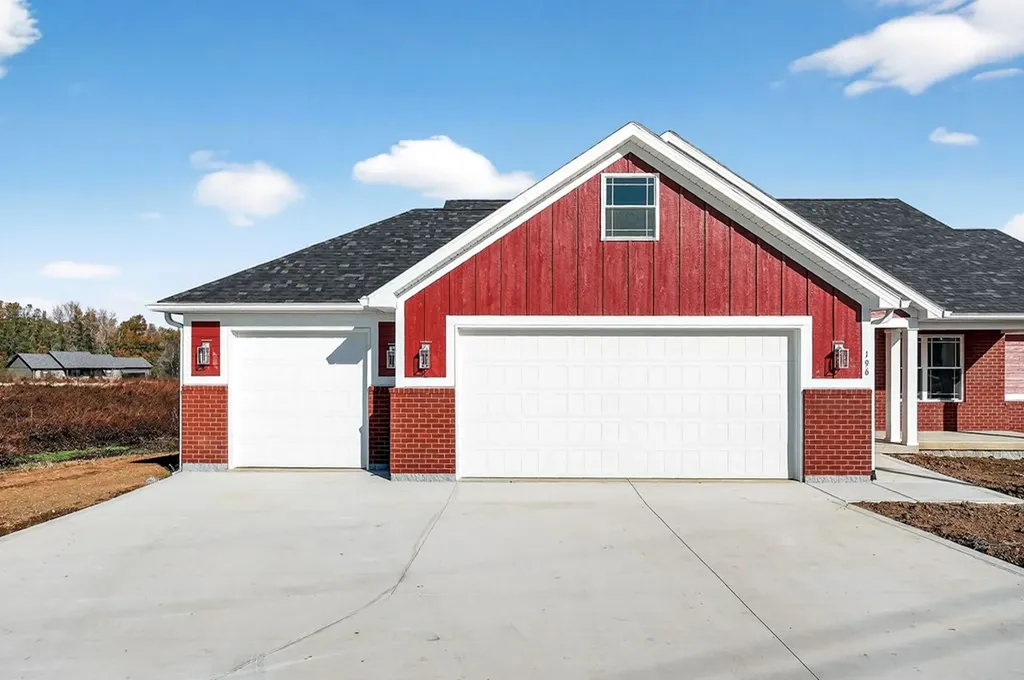 196 Dairy Barn Sparta TN 38583