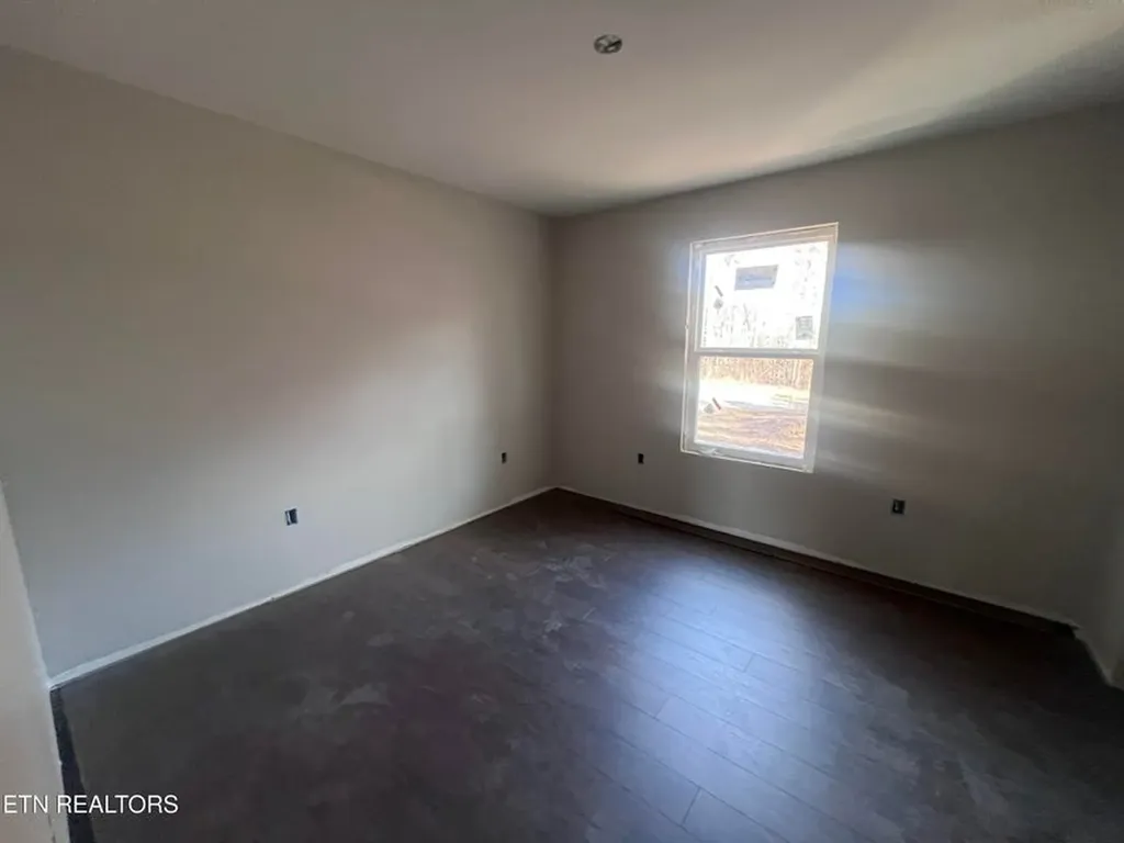 512 St. Anthony Drive Jamestown TN 38556