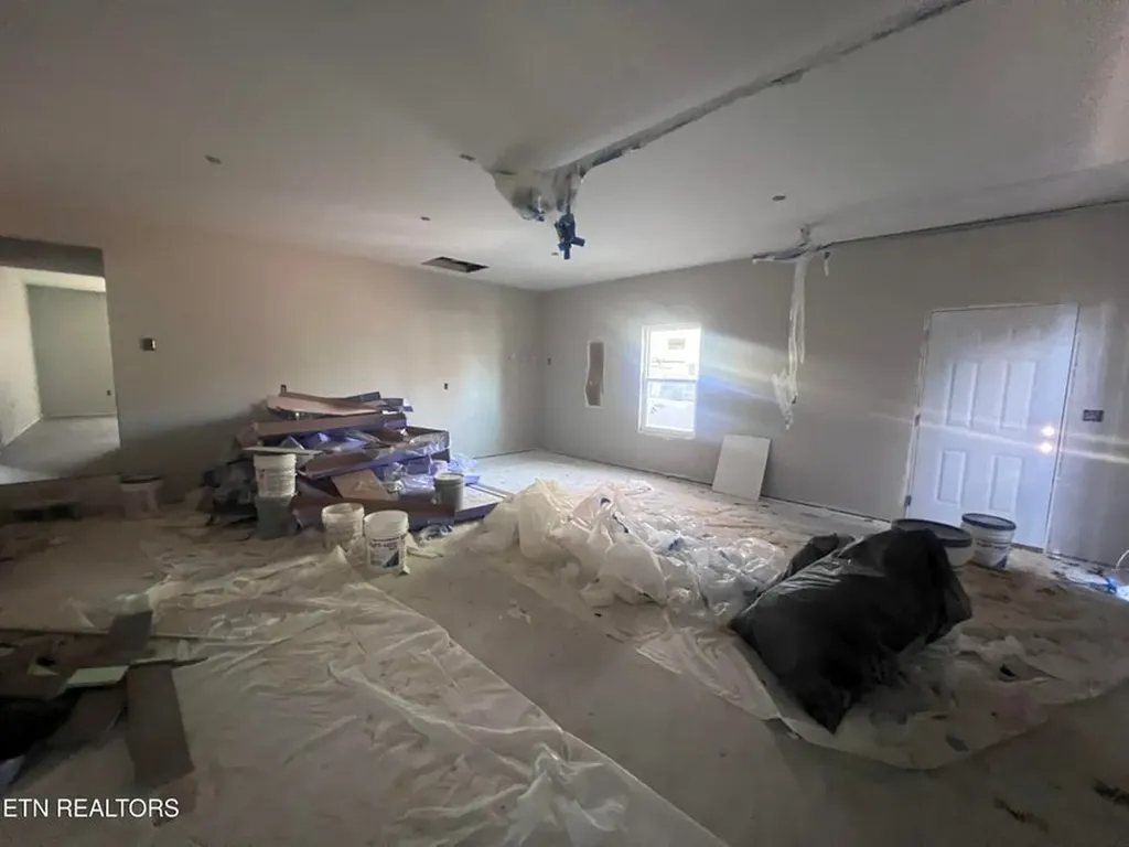 512 St. Anthony Drive Jamestown TN 38556