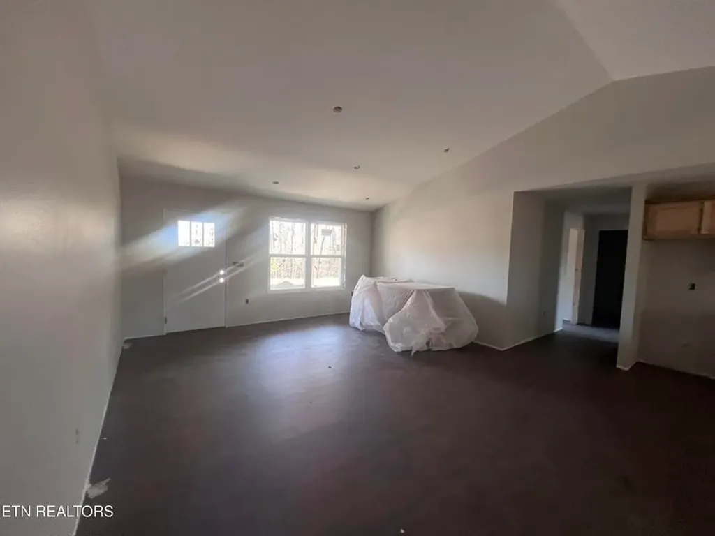 512 St. Anthony Drive Jamestown TN 38556