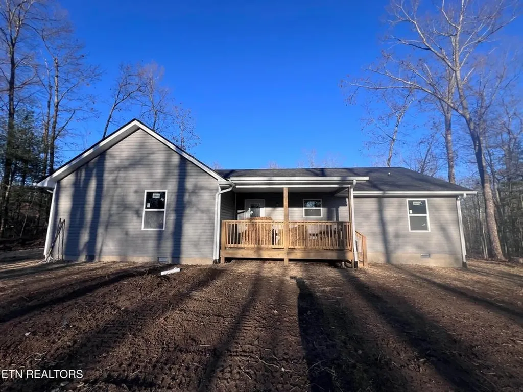 512 St. Anthony Drive Jamestown TN 38556