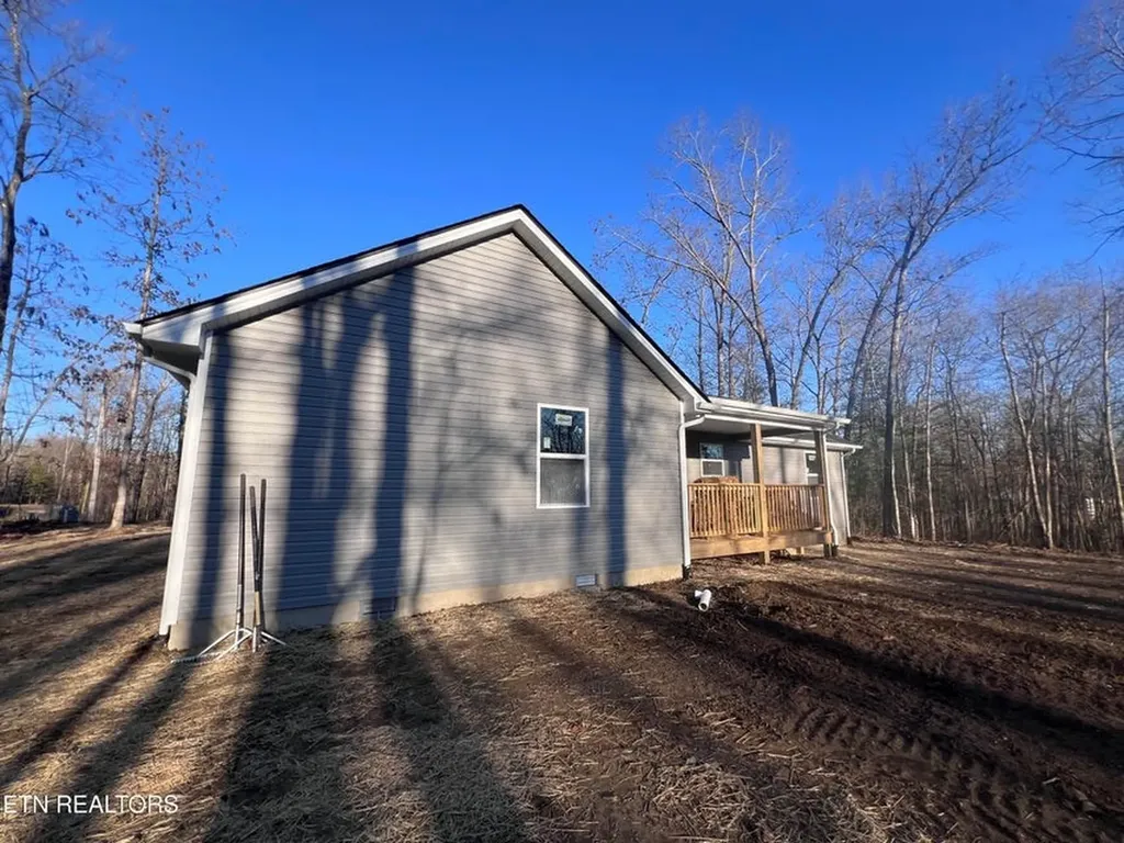 512 St. Anthony Drive Jamestown TN 38556