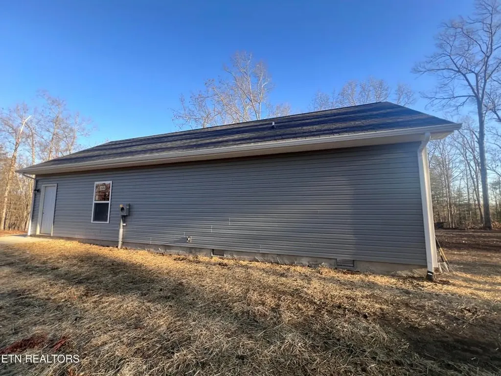 512 St. Anthony Drive Jamestown TN 38556